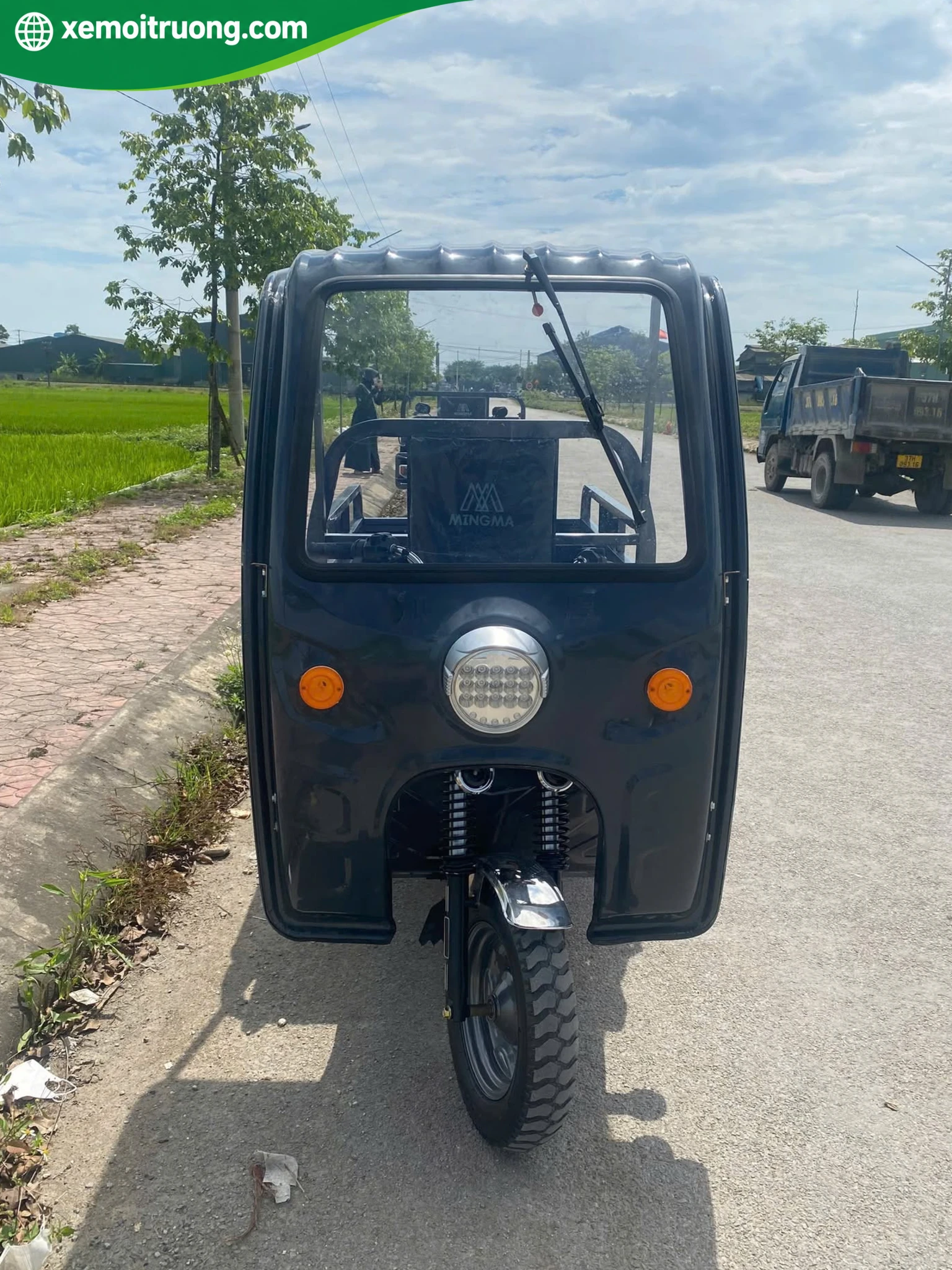 Xe Điện 3 Bánh Chở Hàng Có Mái Che 700KG Động Cơ 1200W 3 Xe Điện 3 Bánh Chở Hàng Có Mái Che 700KG Động Cơ 1200W - Ảnh 3